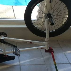 Meet your Posher, Isaac